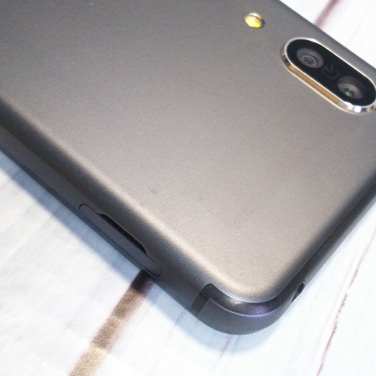 au AQUOS sense3 SHV45 �֥�å�  482