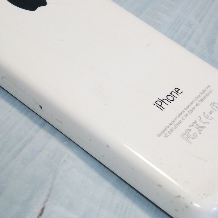 au iPhone5c 16GB �ۥ磻�� 851