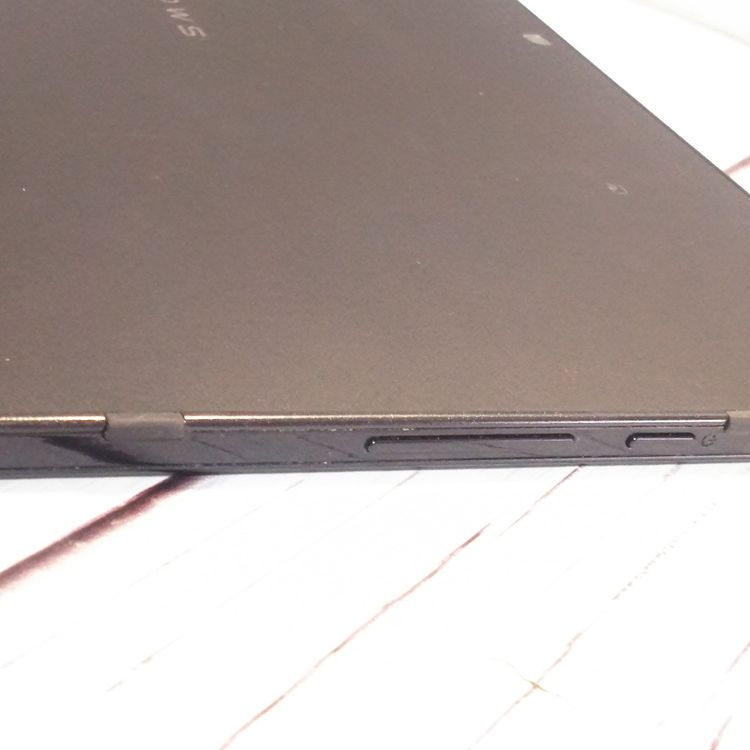docomo FUJITSU ARROWS Tab 32GB �֥�å� F-04H  759