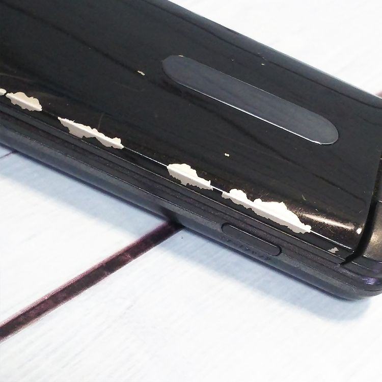 KYOCERA au GRATINA 4G BLACK KYF31  211