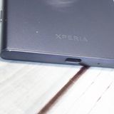 docomo Xperia XZ1 SO-01K Moonlite Blue  686