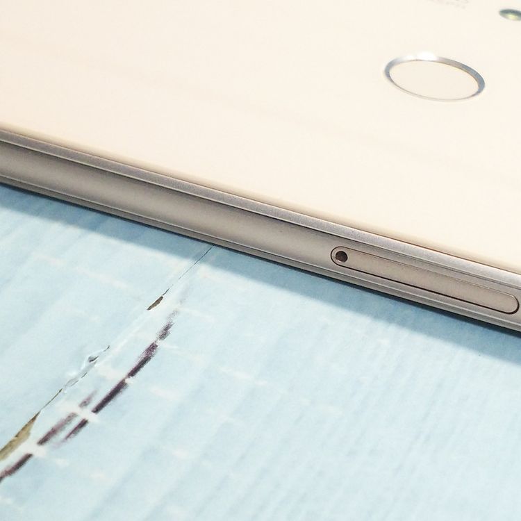 HUAWEI P20 lite ������ԥ� ANE-LX2J  082