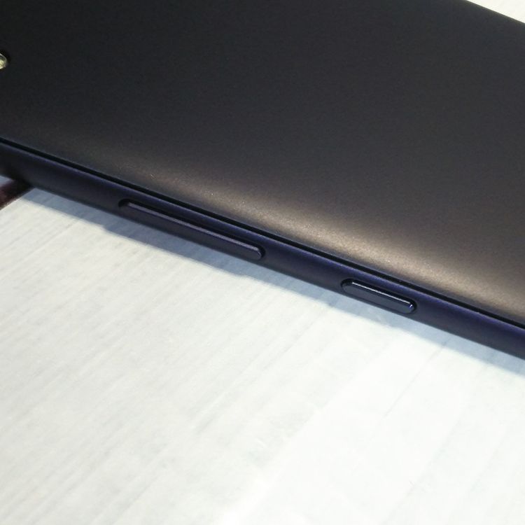 au Qua phone QZ ������ KYV44 ����ǥ���  ���� 414