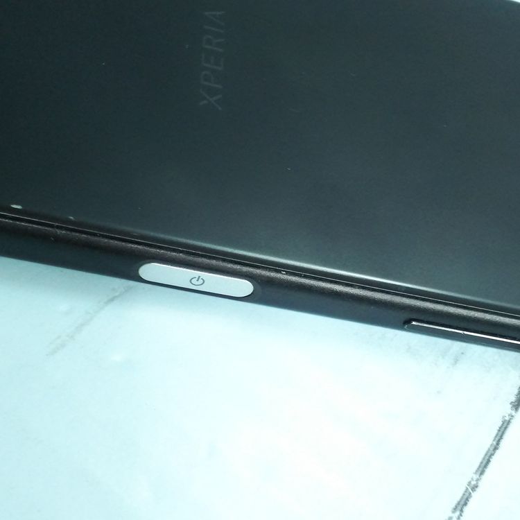 SONY Xperia XZs SOV35 au �֥�å�  256
