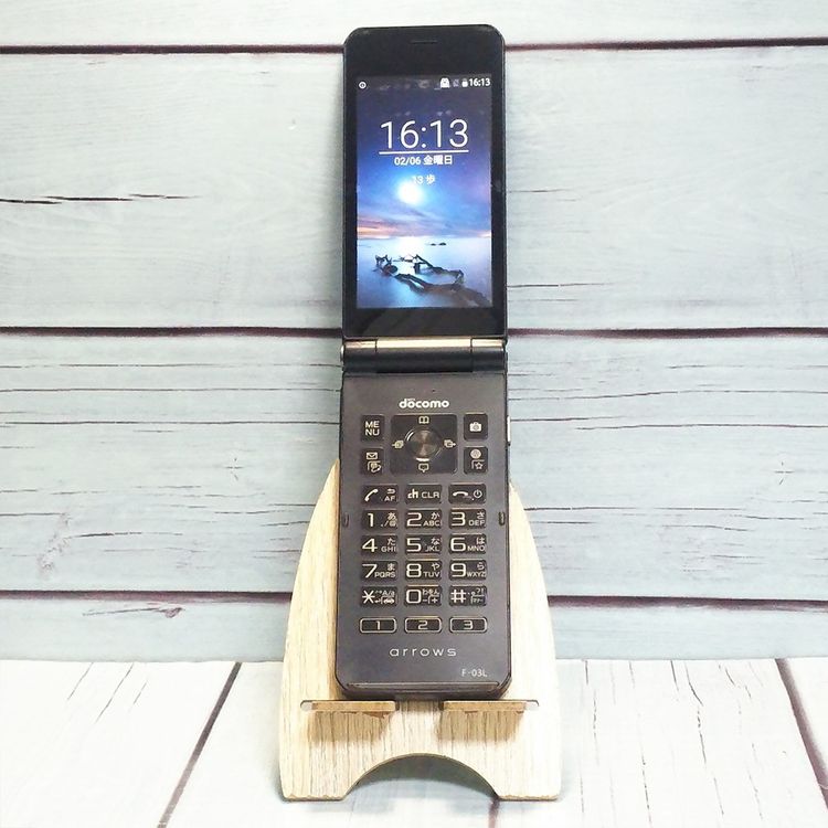 docomo arrows �ٻ��� �������� F-03L �֥�å�  521