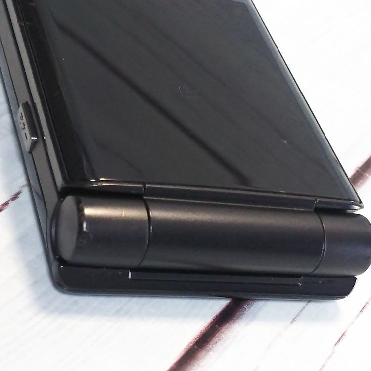 docomo arrows �ٻ��� �������� F-03L �֥�å�  245