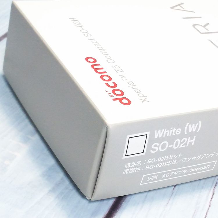 docomo Xperia Z5 Compact SO-02H Black  386