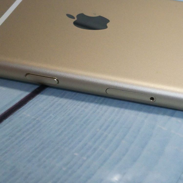 docomo iPhone6s Plus 64GB �������  835