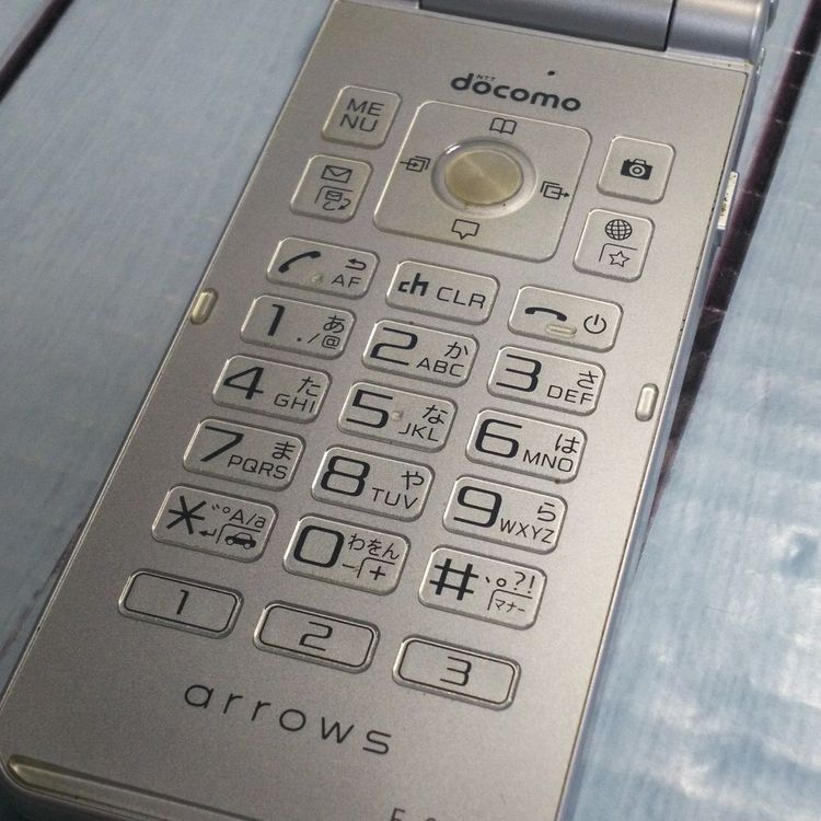 docomo arrows �ٻ��� �������� F-03L ����С�  310