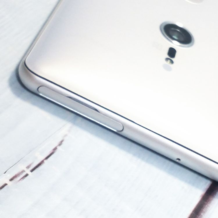 SONY Xperia XZ3 801SO �ۥ磻�ȥ���С� SoftBank  438