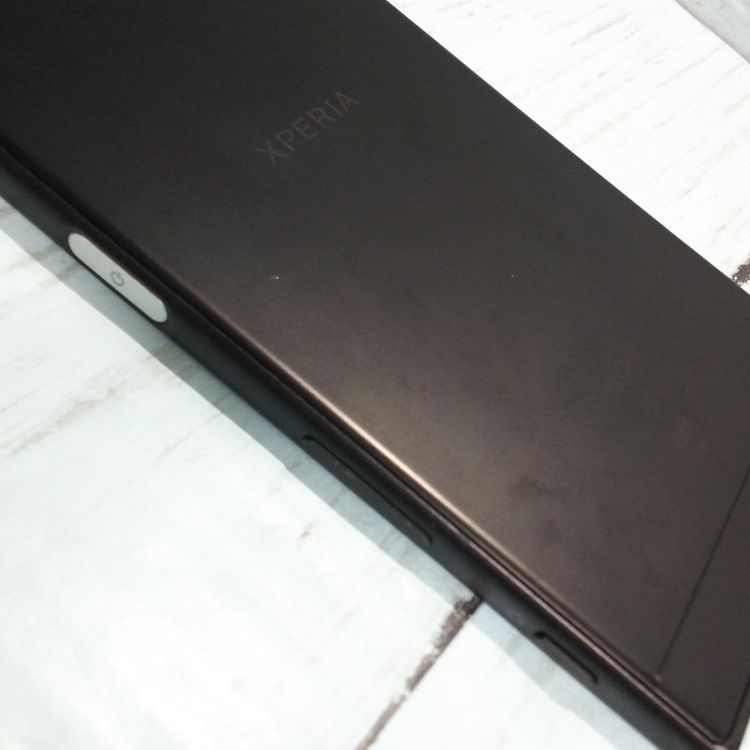 SONY Xperia XZs SOV35 au �֥�å�  272