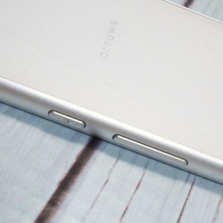 docomo arrows SV F-03H White  726