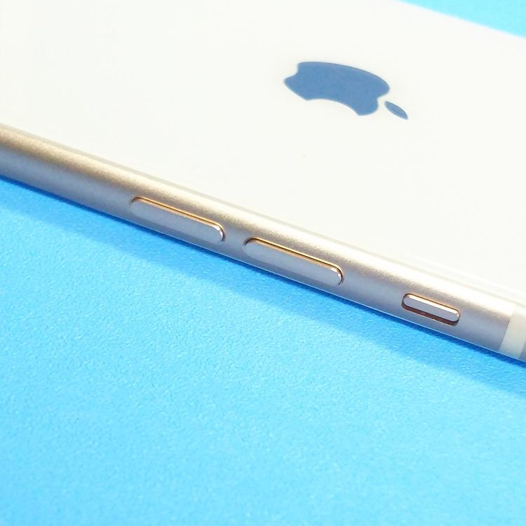Softbank iPhone8 64GB �������  726