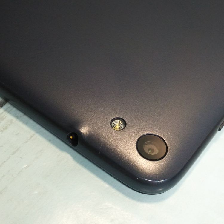 Huawei au Qua tab 02 HWT31 �֥�å�  880