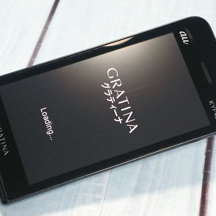 au GRATINA KYF42 �֥�å� ������ SIM���å�  097