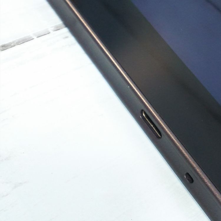 docomo arrows Tab F-02K Black �֥�å�  101