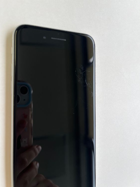 ���� iPhone SE (��2����) 64GB �ۥ磻�� �Хåƥ꡼72% - 2192