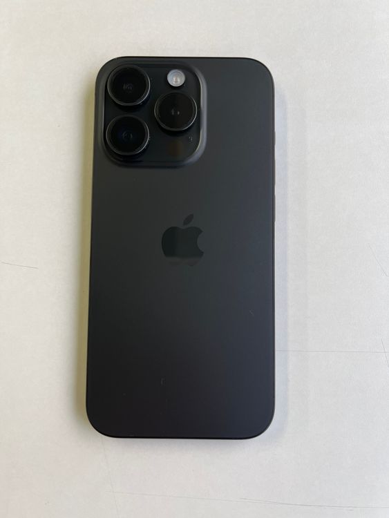 ����iPhone 15 Pro 256GB �֥�å������˥��� �Хåƥ꡼89% - 0315