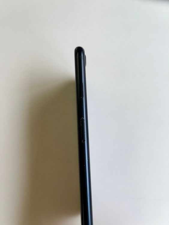 ���� iPhone SE (��3����) 64GB �ߥåɥʥ��� �Хåƥ꡼93% - 0906
