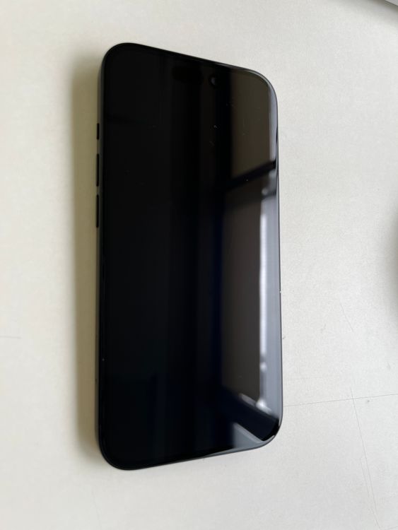 ���� iPhone 15 128GB �֥�å� �Хåƥ꡼83% MTMH3J/A - 5142