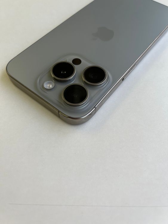 ���� iPhone 15 Pro 128GB �ʥ���������˥��� �Хåƥ꡼100% - 4496