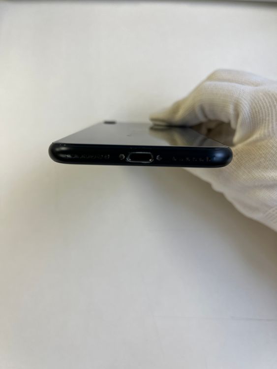 ���� iPhone SE (��3����) 64GB �ߥåɥʥ��� �Хåƥ꡼85% - 6126