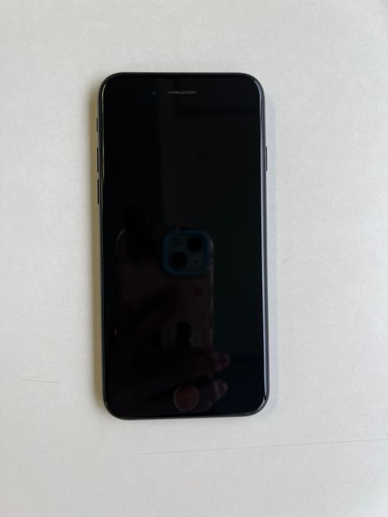 ���� iPhone SE (��3����) 128GB �ߥåɥʥ��� �Хåƥ꡼79% - 1055