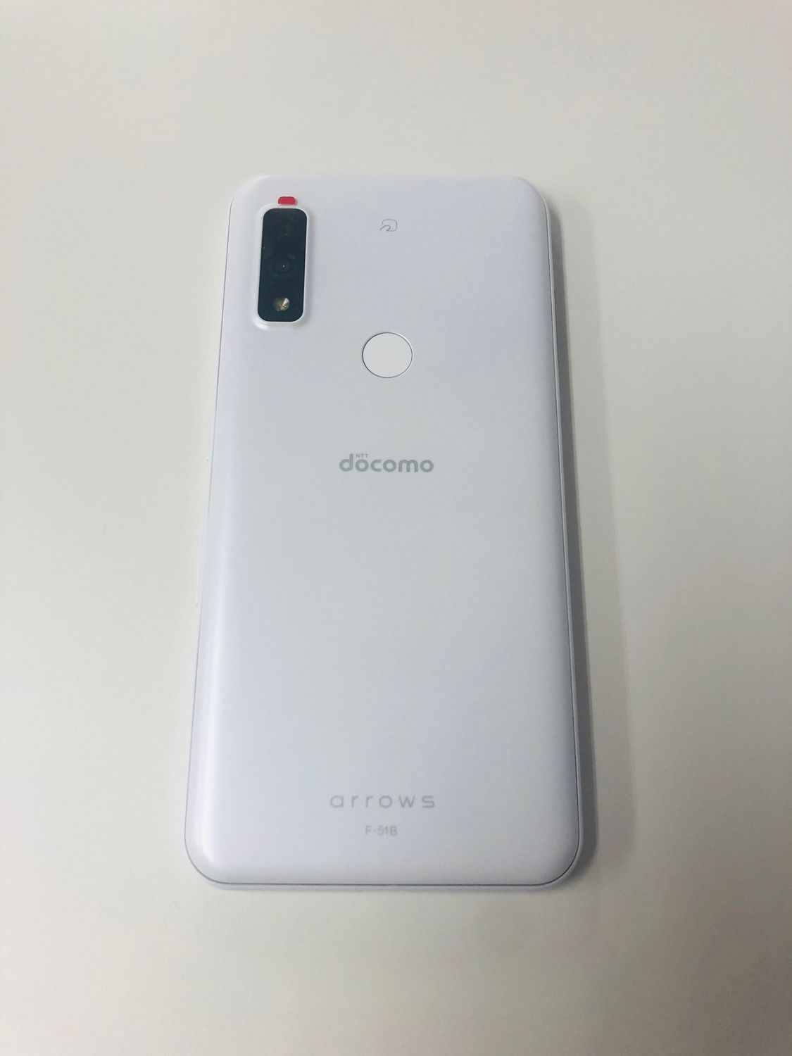 ムスビー｜[kantanshop][SIMフリー]Docomo arrows We ホワイト F-51B 