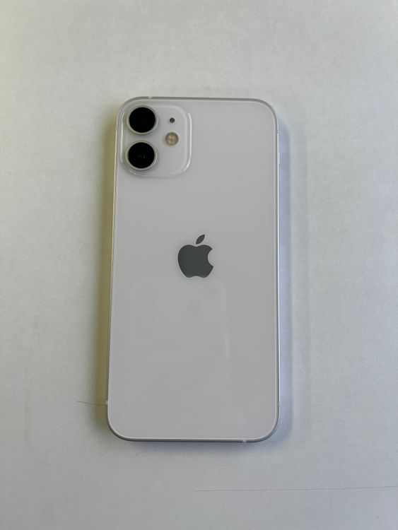 ���� iPhone 12 mini 128GB �ۥ磻�� �Хåƥ꡼96% - 5818