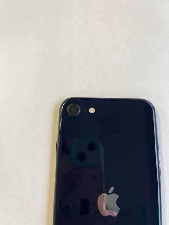 ���� iPhone SE (��3����) 64GB �ߥåɥʥ��� �Хåƥ꡼85% - 6126