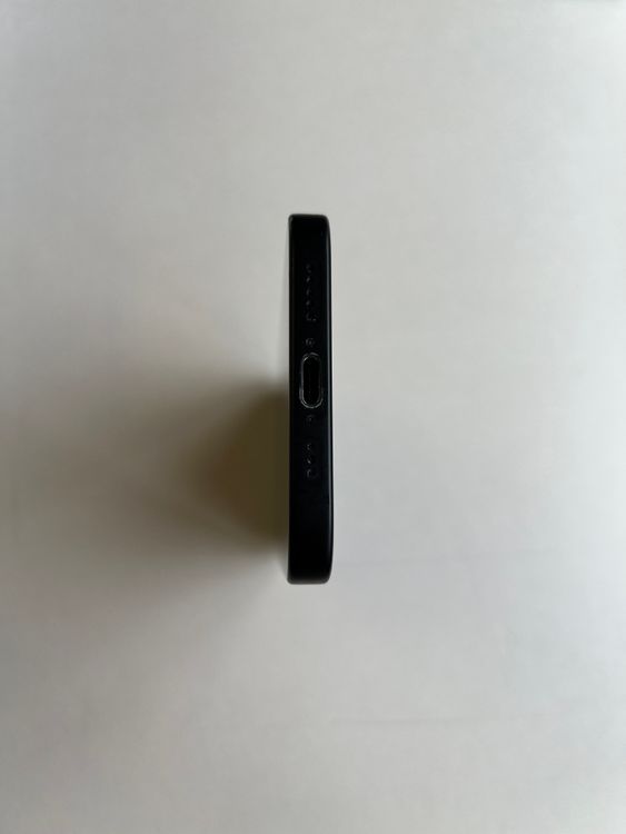 ���� iPhone 15 128GB �֥�å� �Хåƥ꡼84% MTMH3J/A - 9333