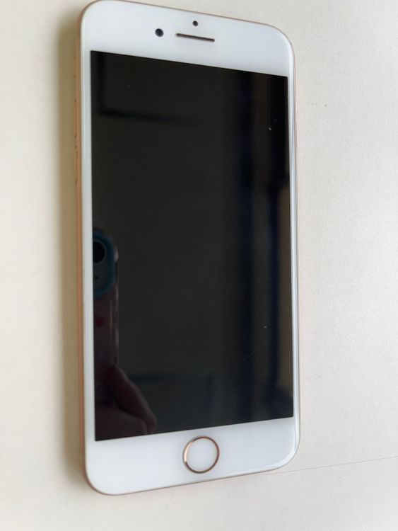 ���� iPhone 8 256GB ������� �Хåƥ꡼75% MQ862J/A - 8639