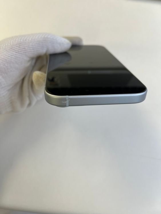  iPhone 15 128GB ֥롼 Хåƥ꡼84% MTML3J/A - 7526