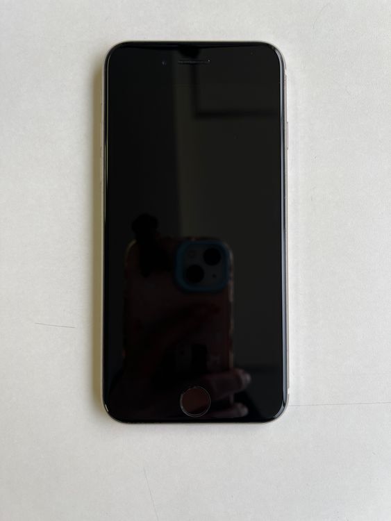 ���� iPhone SE (��3����) 64GB �������饤�� �Хåƥ꡼100% - 2000