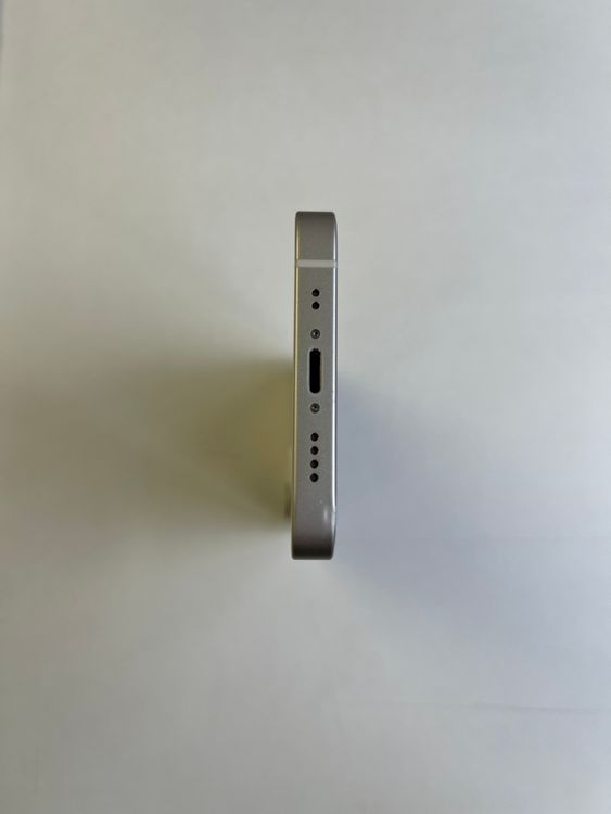 ���� iPhone 12 mini 128GB �ۥ磻�� �Хåƥ꡼72% - 0639