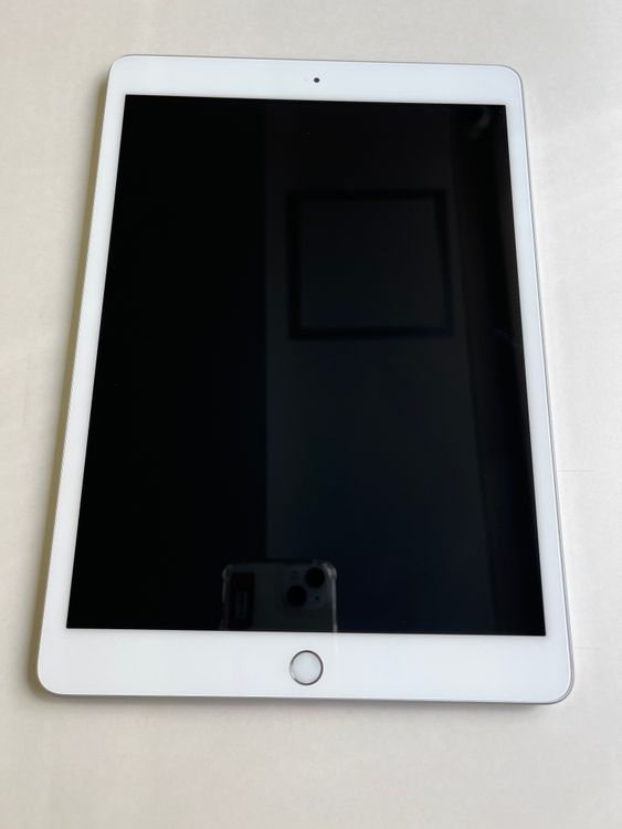  iPad 8 32GB С MYLA2J/A