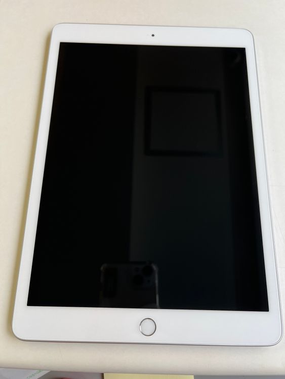  iPad 8 32GB С Хåƥ꡼90% MYLA2J/A