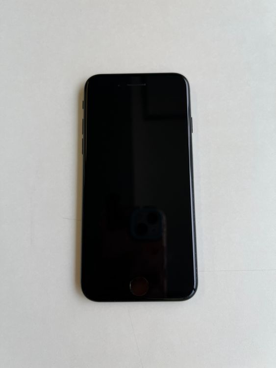 ���� iPhone SE (��3����) 64GB �ߥåɥʥ��� �Хåƥ꡼93% - 0906