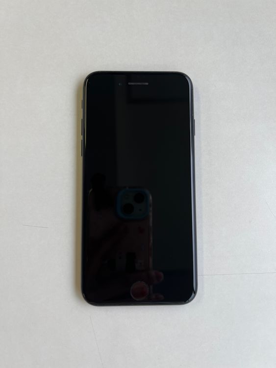 ���� iPhone SE (��2����) 64GB �֥�å� �Хåƥ꡼81% - 1826