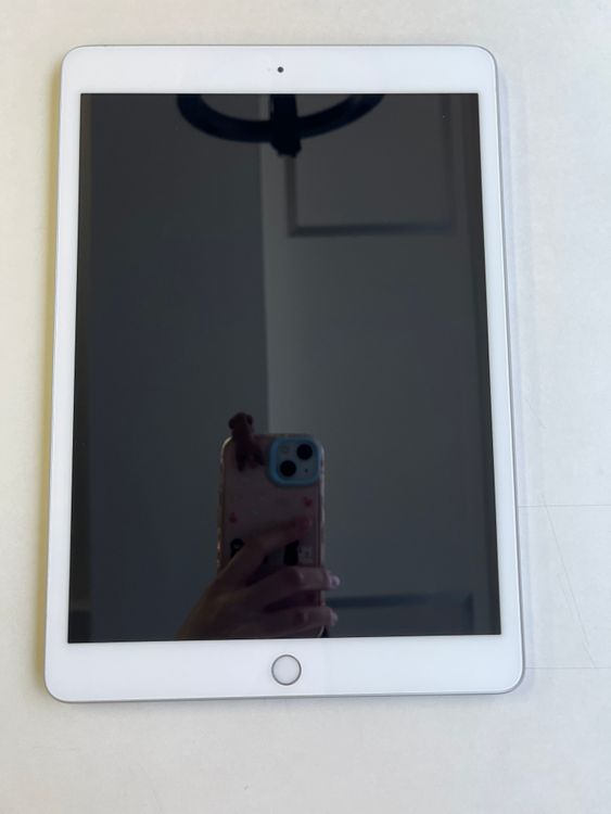 ���� iPad (��7����) 32GB ����С� MW752J/A - F3N