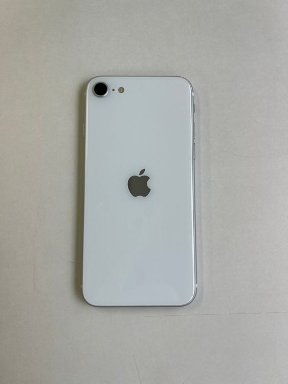 ���� iPhone SE (��2����) 64GB �ۥ磻�� �Хåƥ꡼77%  - 7744