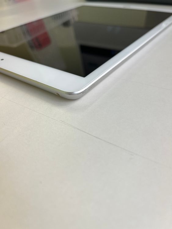 ���� iPad (��8����) Wi-Fi 32GB ����С� MYLA2J/A - Q1GD