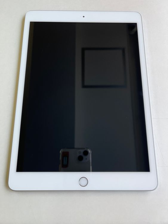  iPad 8 32GB СХåƥ꡼87 MYLA2J/A-2WDQ1GD