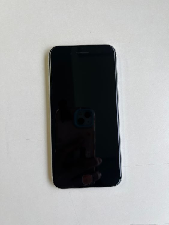���� iPhone SE (��2����) 64GB �ۥ磻�� �Хåƥ꡼82% - 5325