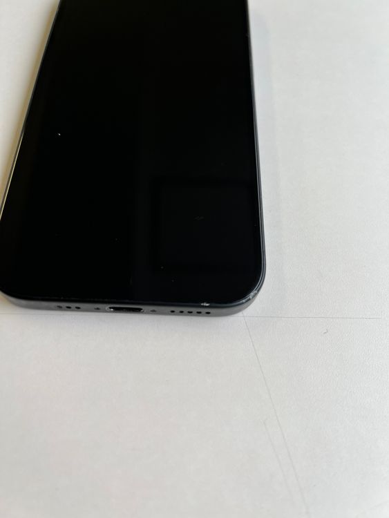 ���� iPhone 15 128GB �֥�å� �Хåƥ꡼84% MTMH3J/A - 9333