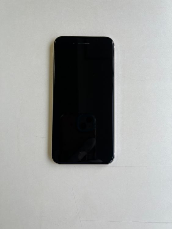 ���� iPhone SE (��3����) 64GB �������饤�� �Хåƥ꡼92%  - 6988