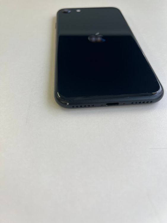 ���� iPhone SE (��3����) 64GB �ߥåɥʥ��� �Хåƥ꡼88%- 0606