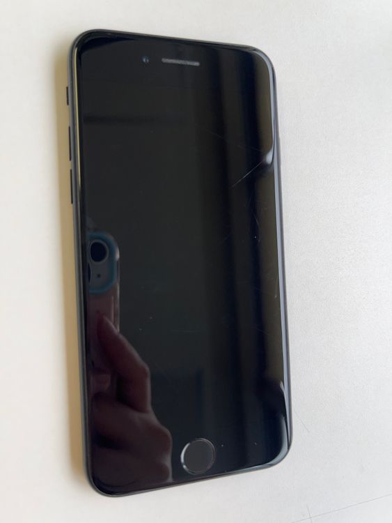 ���� iPhone SE (��2����) 128GB �֥�å� �Хåƥ꡼75% - 6142