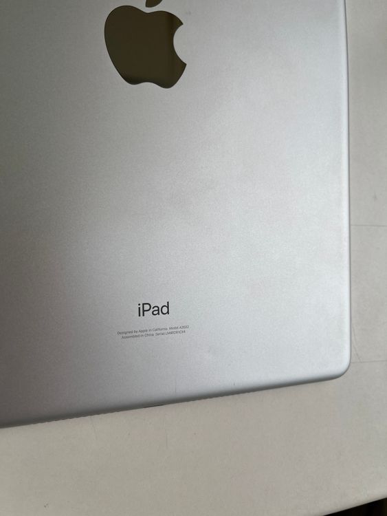 ���� iPad (��9����) 64GB ����С� MK2L3J/A - 1CX4