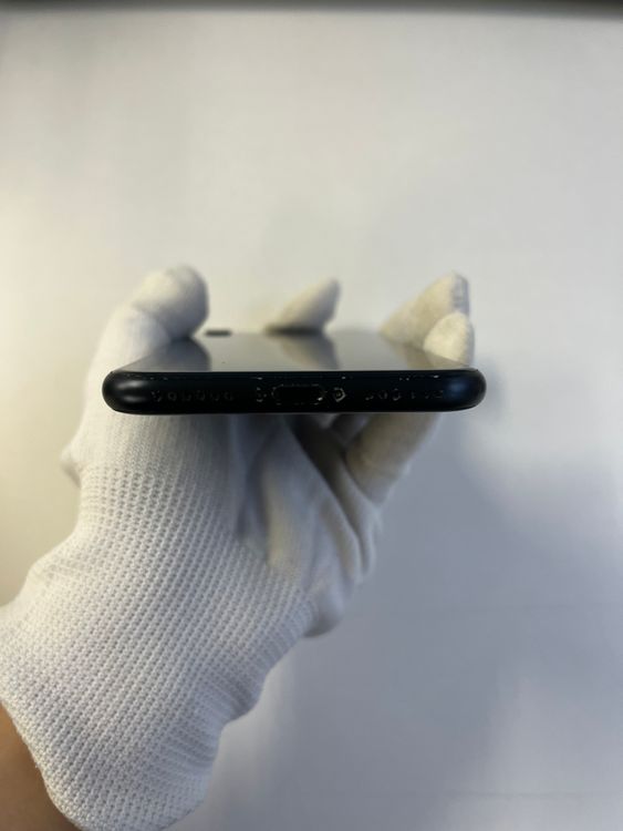 ���� iPhone SE (��3����) 64GB �ߥåɥʥ��� �Хåƥ꡼84% - 9372